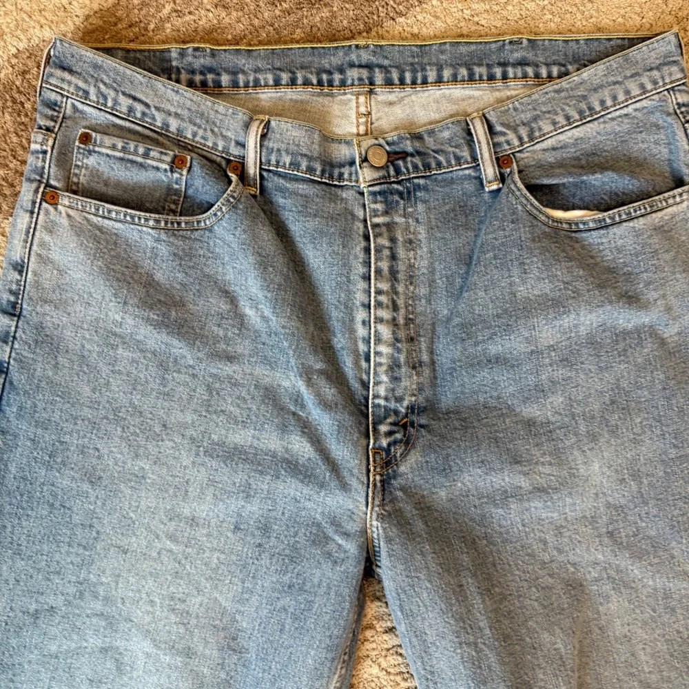 Levi's 550 Relaxed Fit Light Wash Denim Jeans Mens W40 L30 Blue‎ 722012-222